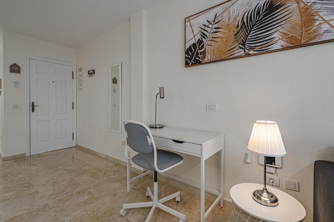 Paraiso Palm Mar Beautiful & Bright Renovated Apartment With Air Conditioning Exteriör bild